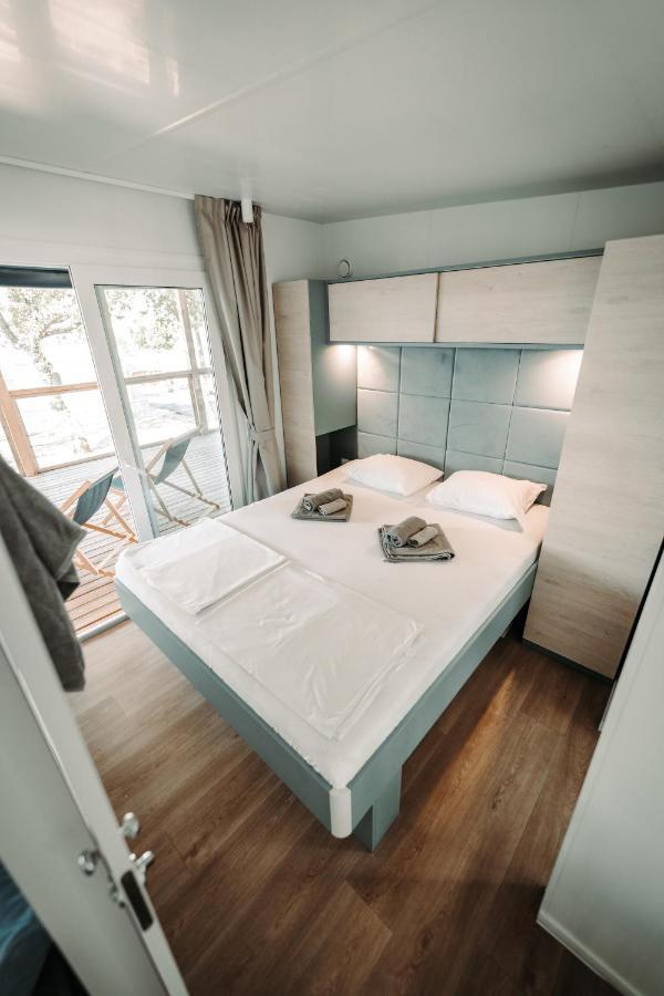 Sea House Pool & Jacuzzi, Bikes, Sup - Privilege Point Camping & Villas سيلتسي المظهر الخارجي الصورة